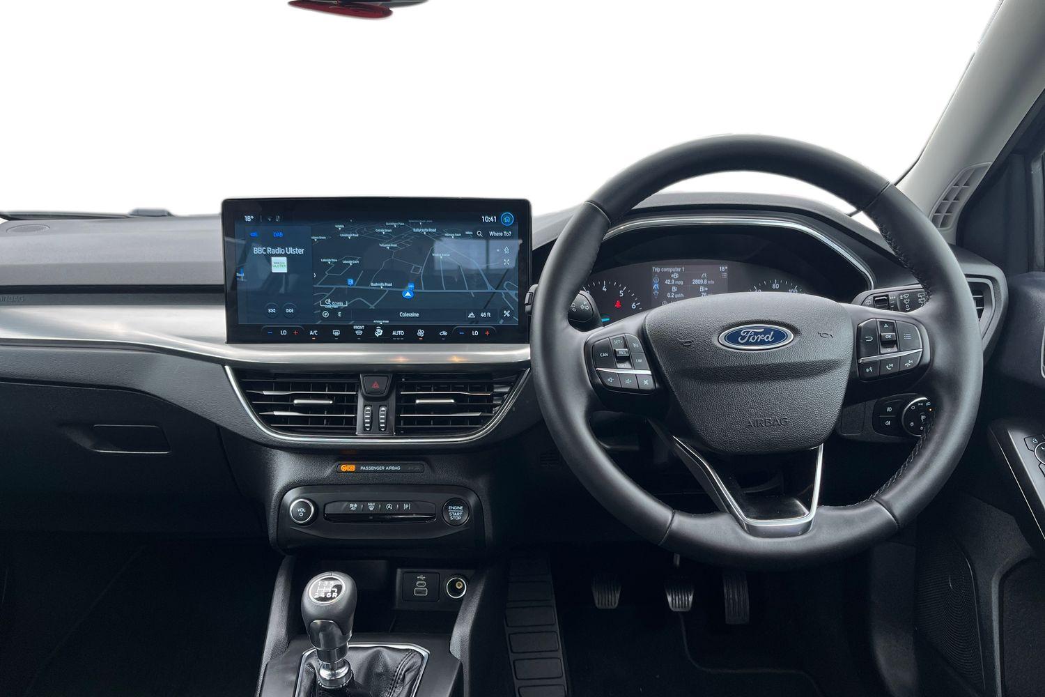 Ford Ford Focus Hatchback 1.0 EcoBoost Hybrid mHEV Titanium 5dr Photo 9
