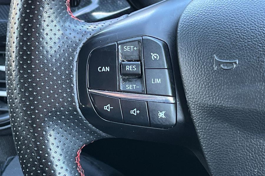 Ford FOCUS Photo autoimg-39e5ac1fea76b37c82215d9af8c318146ba1f91e.jpg