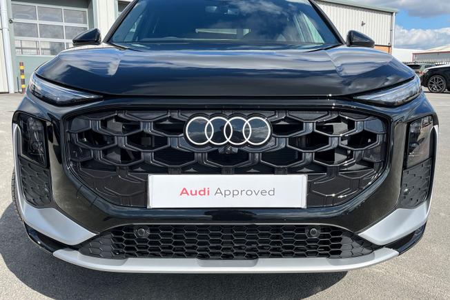 AUDI Q3 Photo 54