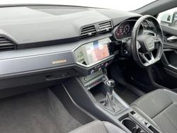 AUDI Q3 Photo 2