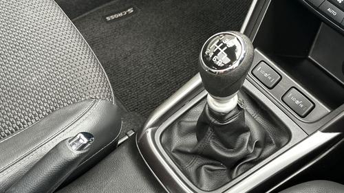 Suzuki SX4 Photo autoimg-39eb7d64edddfc02972eb25bb38ca5e942de33a2.jpg