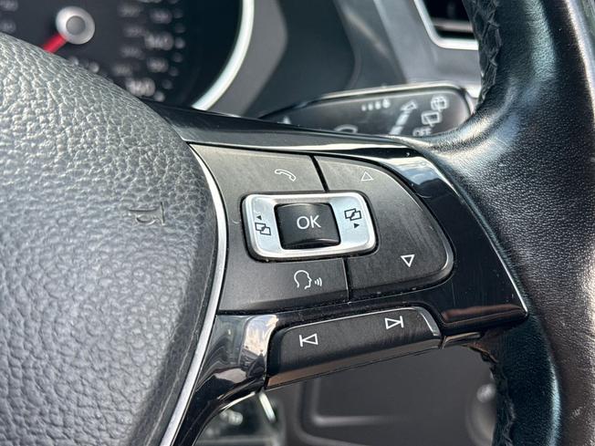 VOLKSWAGEN Tiguan Photo 17