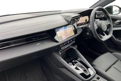 AUDI  A3 Sportback Photo 2