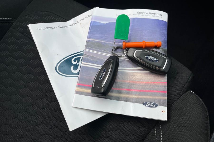 Ford FIESTA Photo autoimg-39f0753351430a5466f13708801d5ae389b09403.jpg