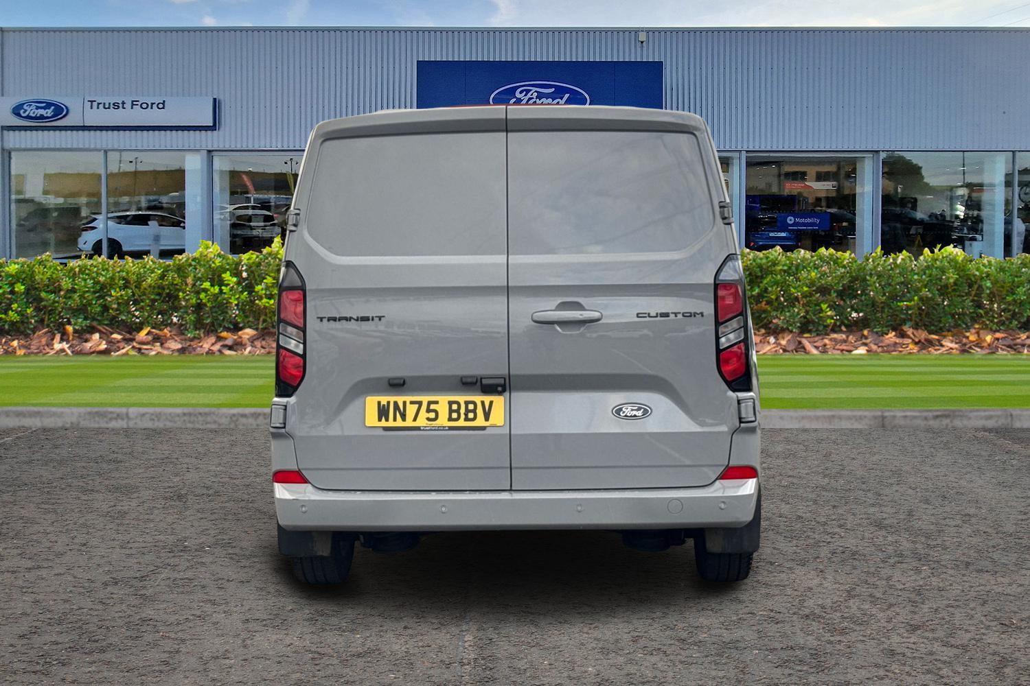 Ford TRANSIT CUSTOM Photo 12