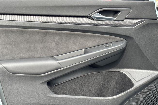 VOLKSWAGEN Golf Photo 47