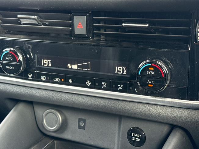 NISSAN Qashqai Photo 37