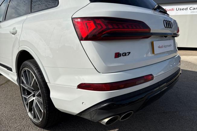 AUDI SQ7 Photo 26