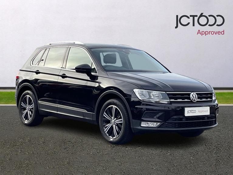 Used 2017 VOLKSWAGEN Tiguan 2.0 TDI BlueMotion Tech SE Navigation SUV 5dr Diesel Manual Euro 6 (s/s) (150 ps) Black at JCT600