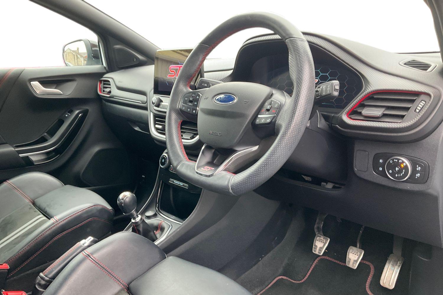 Ford PUMA Photo 8