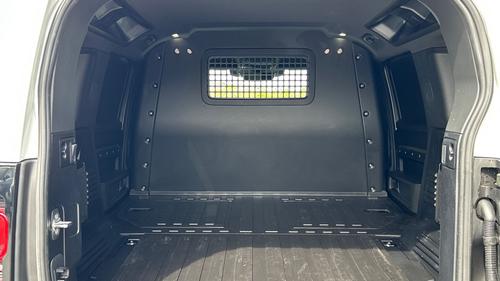 Land Rover Defender Photo autoimg-39f76f6a9df18e5ecb2a6cf883b2add3b43b8cb9.jpg
