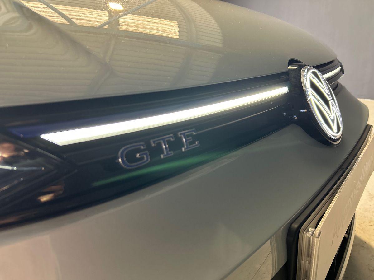 Volkswagen Golf Photo autoimg-39fbefce762fb6f869e786716d170a12d1cd252c.jpg