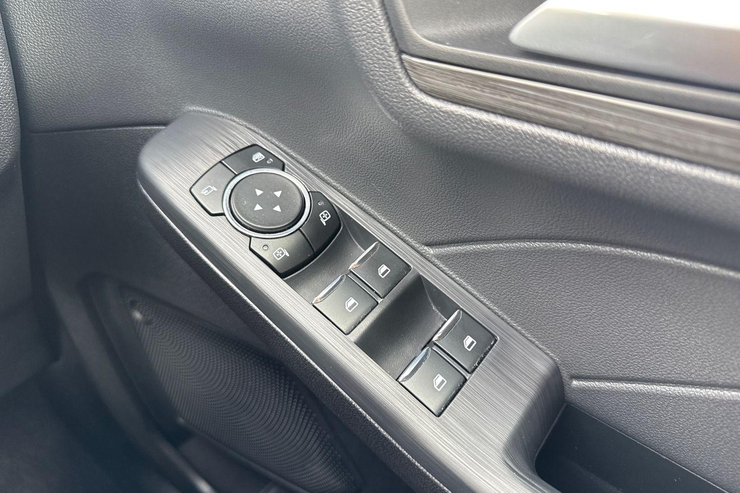 Ford KUGA Photo 15