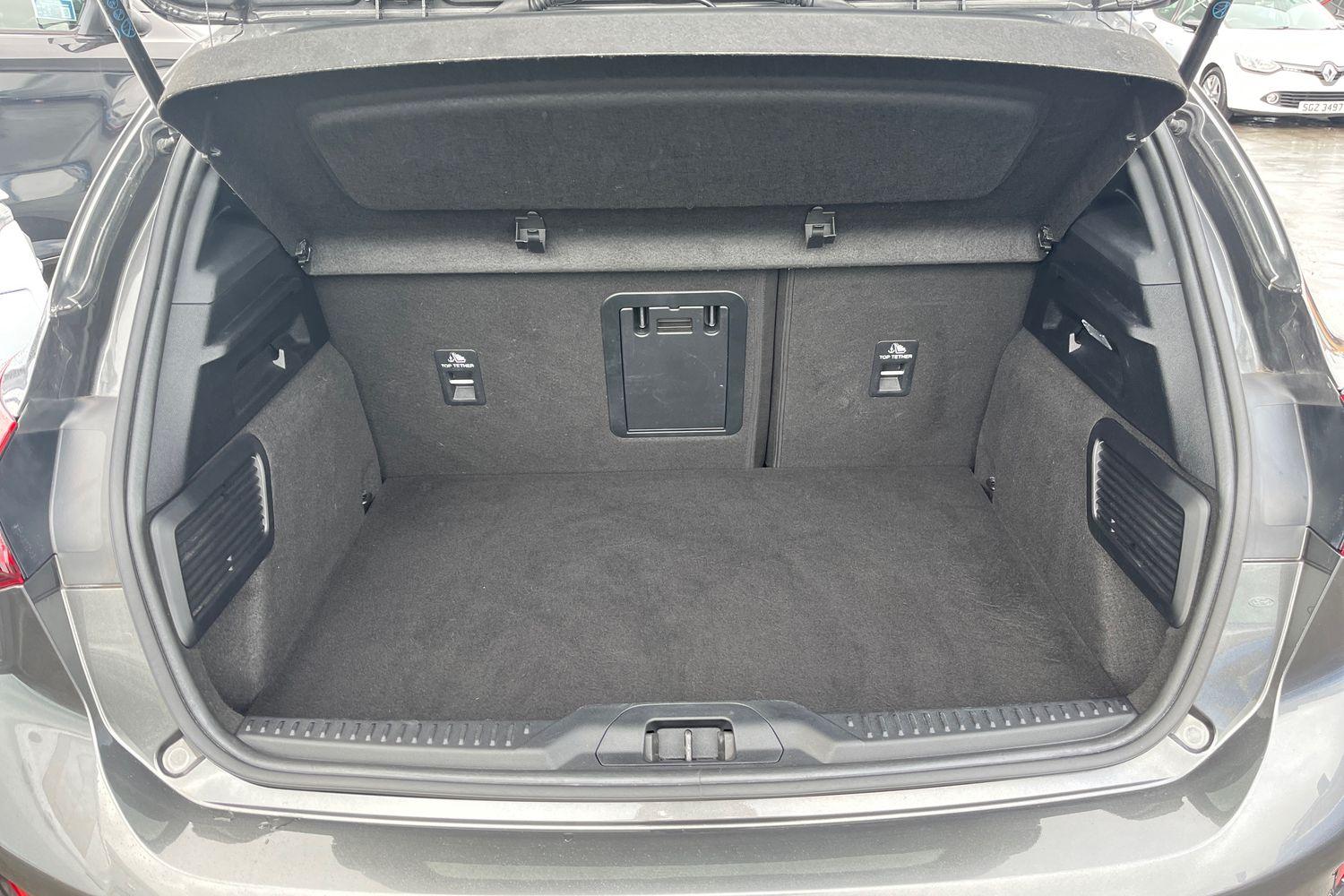 Ford FOCUS Photo 20