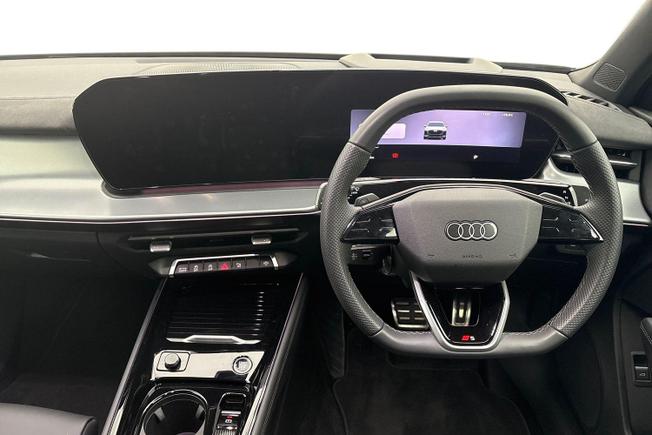 AUDI Q3 Photo 10