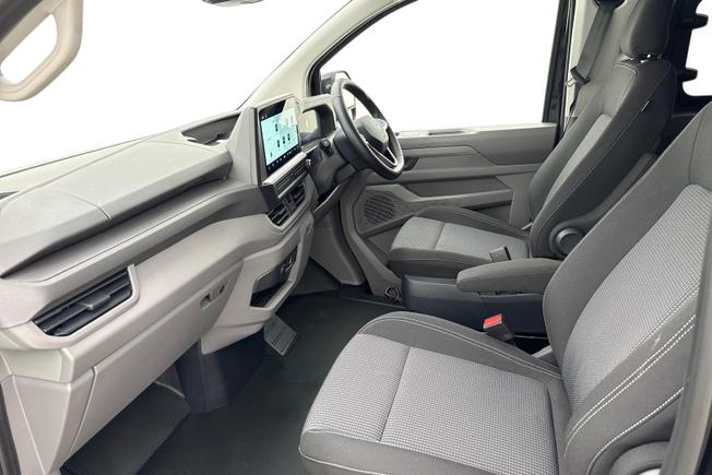 VOLKSWAGEN E-Transporter Photo 2