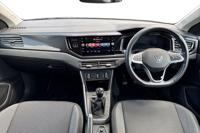 VOLKSWAGEN Taigo Photo 10