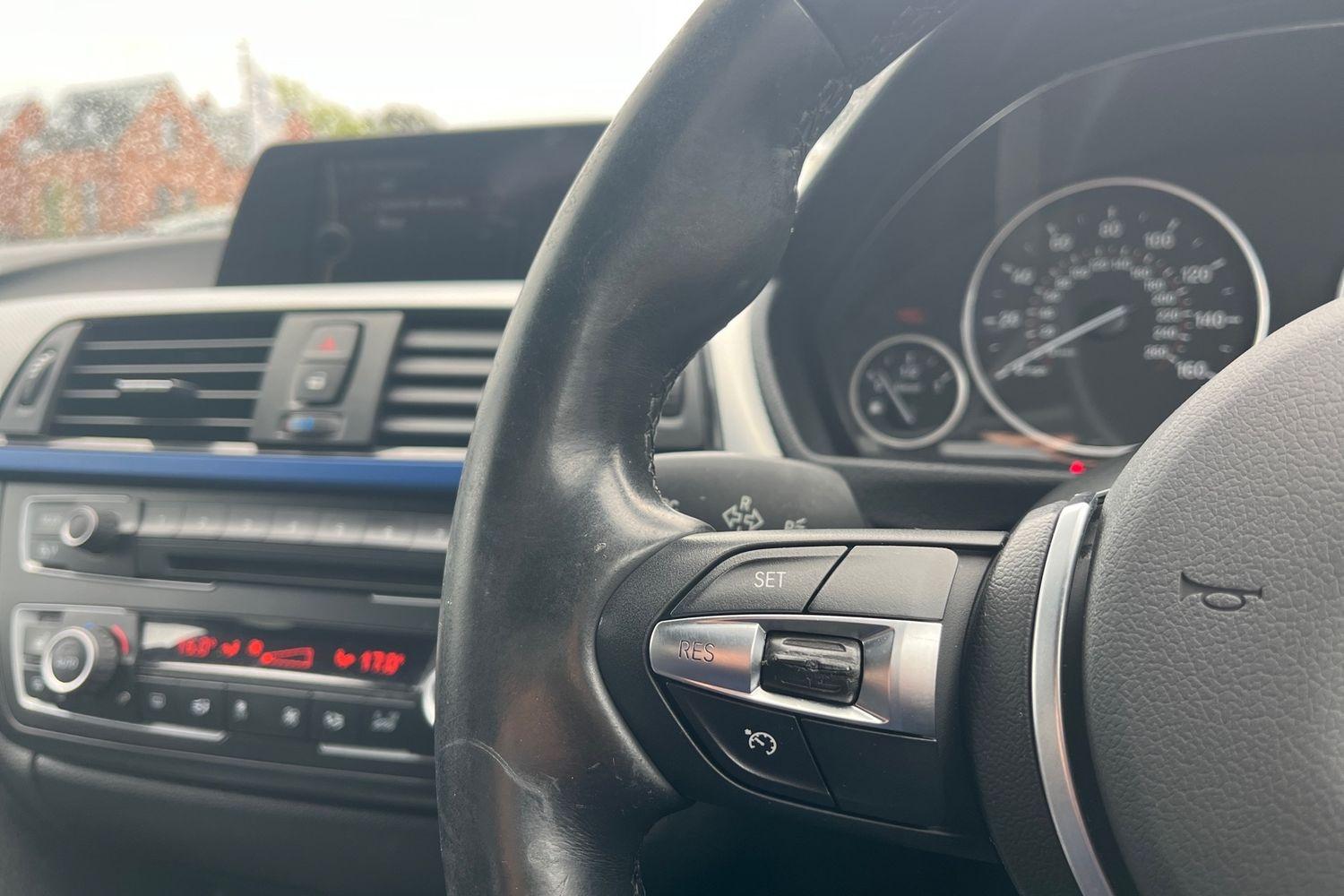 BMW 3 SERIES Photo 27