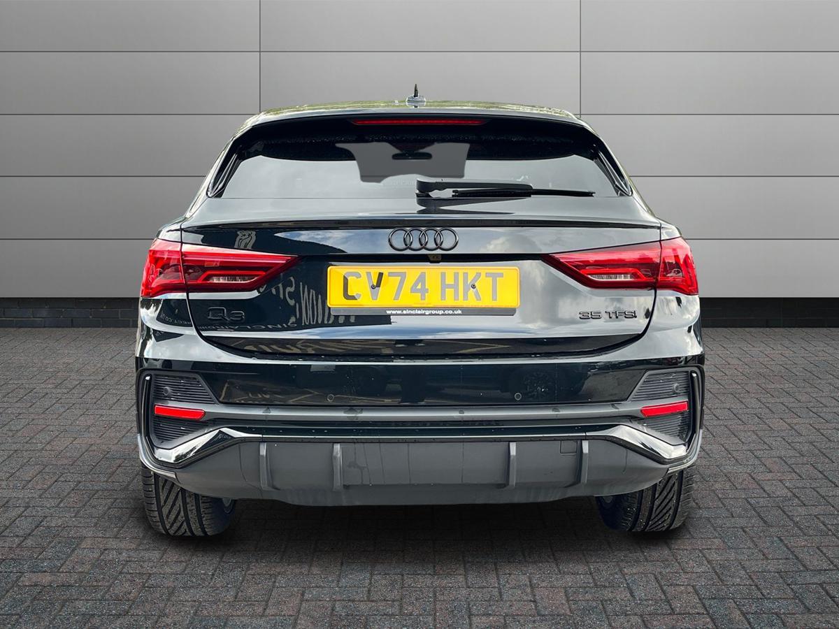 Audi Q3 Photo 5