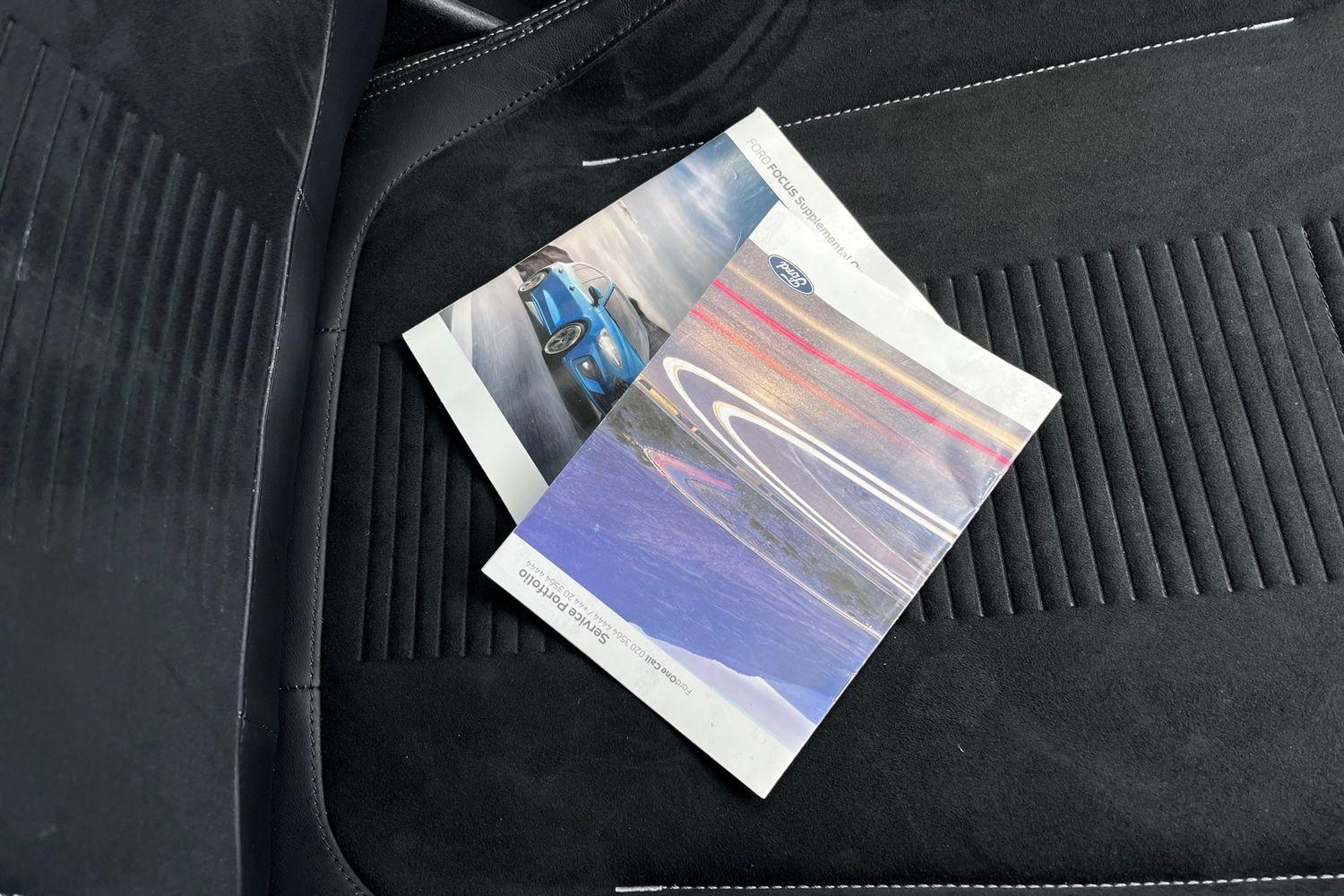 Ford FOCUS Photo 21