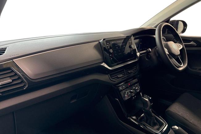 Volkswagen T-Cross Photo 2