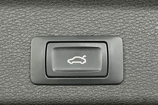 AUDI Q3 Photo 32