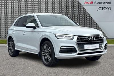 2019 AUDI Q5 2.0 TDI 40 S line SUV 5dr Diesel S Tronic quattro Euro 6 (s/s) (190 ps) at JCT600