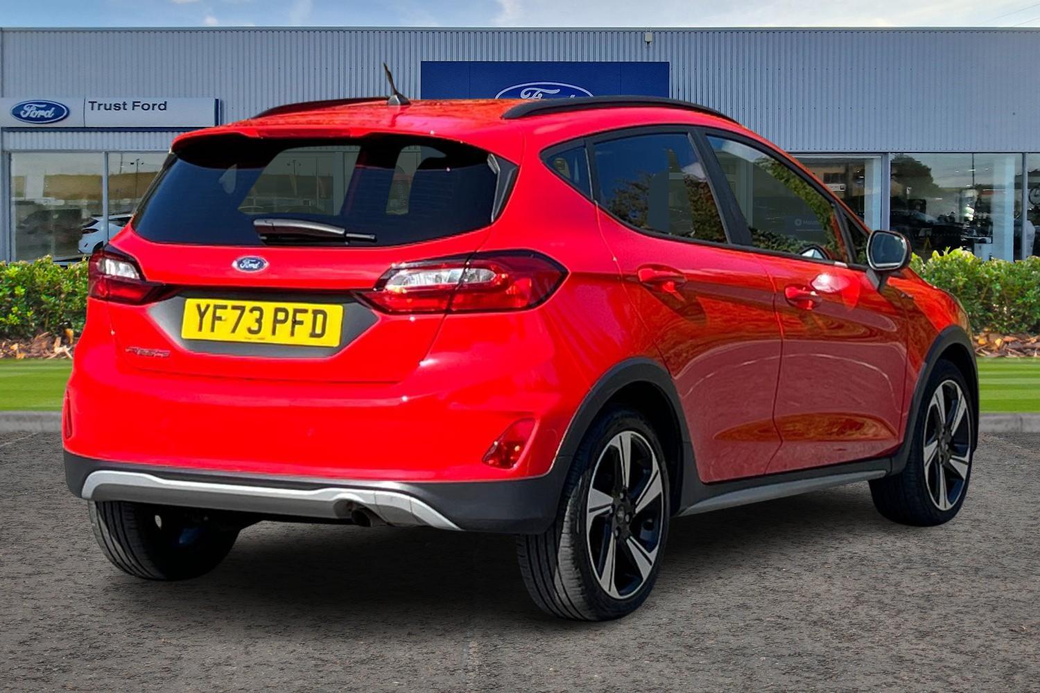 Ford Fiesta Photo 3
