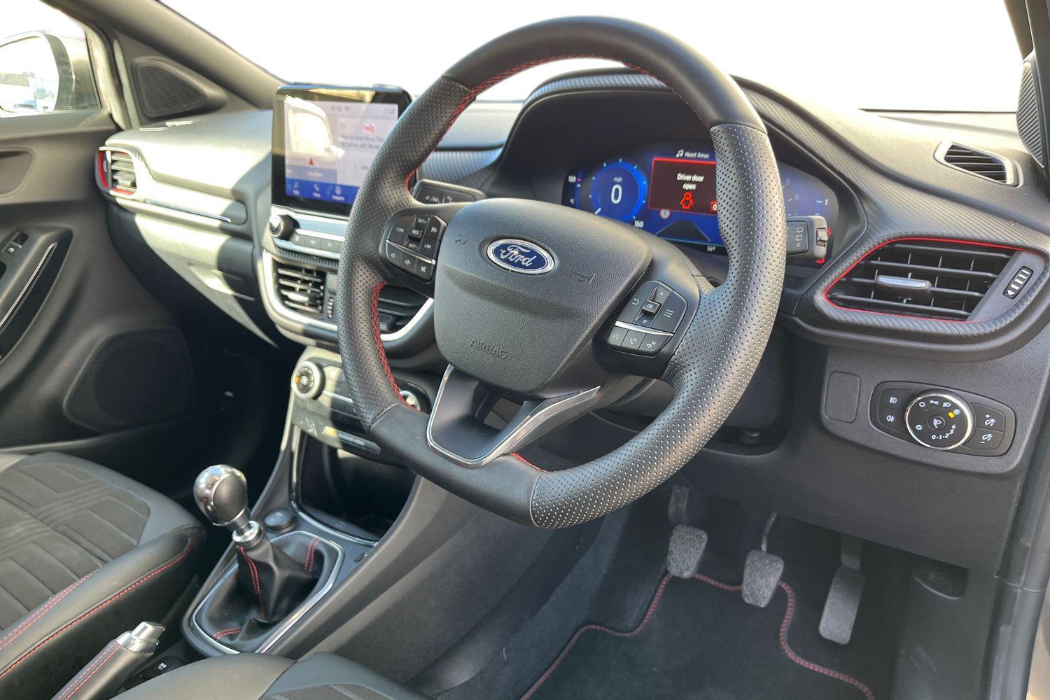 Ford PUMA Photo 8