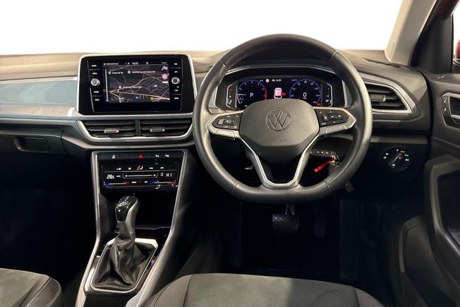 VOLKSWAGEN T-Roc Photo 11