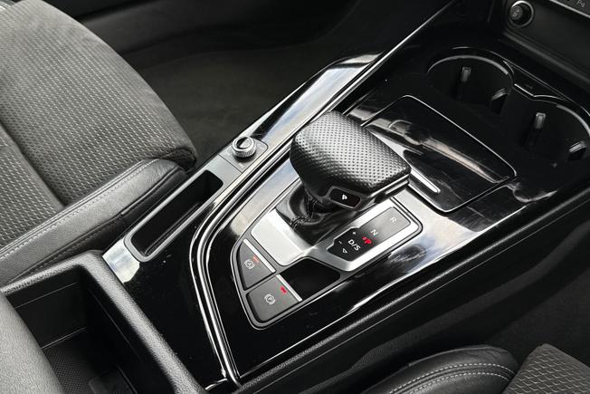 AUDI A4 Avant Photo 36