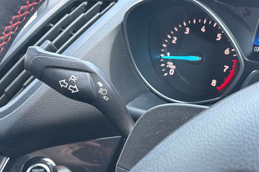 Ford KUGA Photo autoimg-3a26b637e2ba5951d6da5dd8851ae553f6df6606.jpg