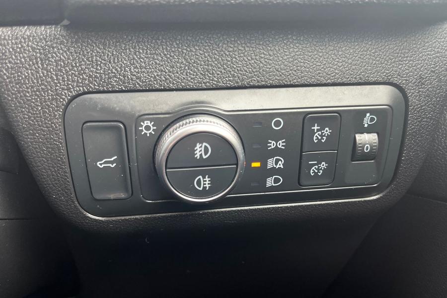 Ford KUGA Photo autoimg-3a291871e7999730db238eb23c2f4016735ac522.jpg