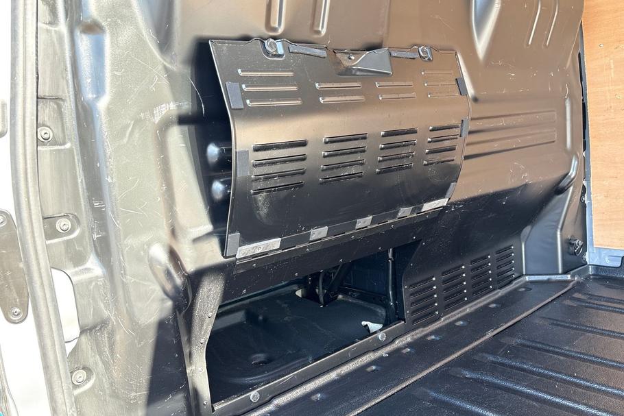 Used Ford TRANSIT CUSTOM WN75OEW 26