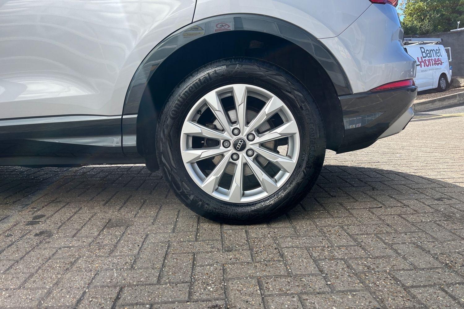 Audi Q3 Photo 7