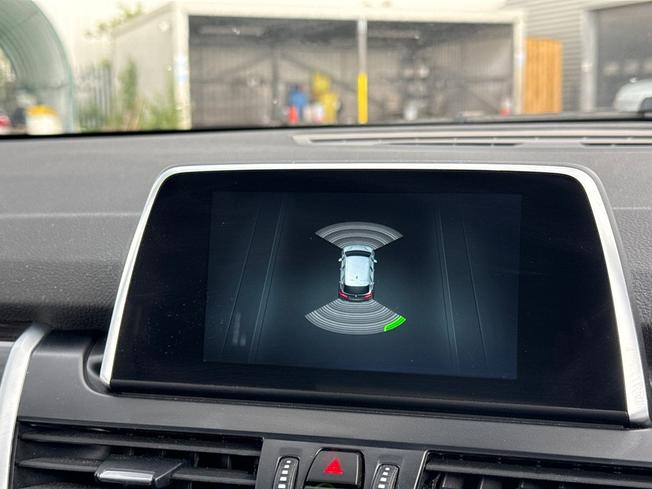 BMW 2 Series Active Tourer Photo 35