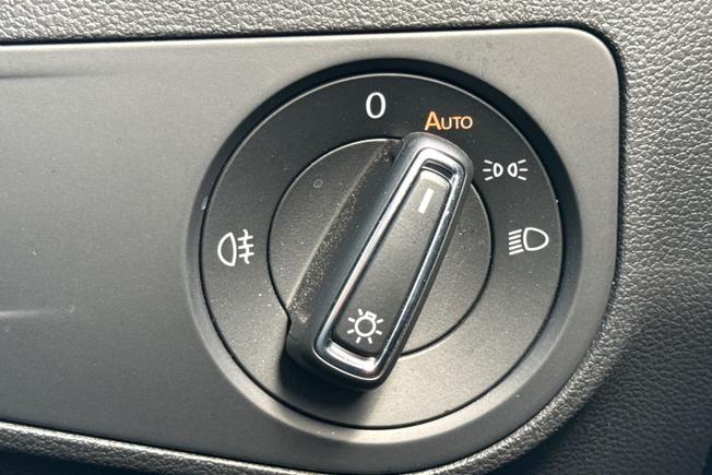 VOLKSWAGEN Tiguan Photo 38