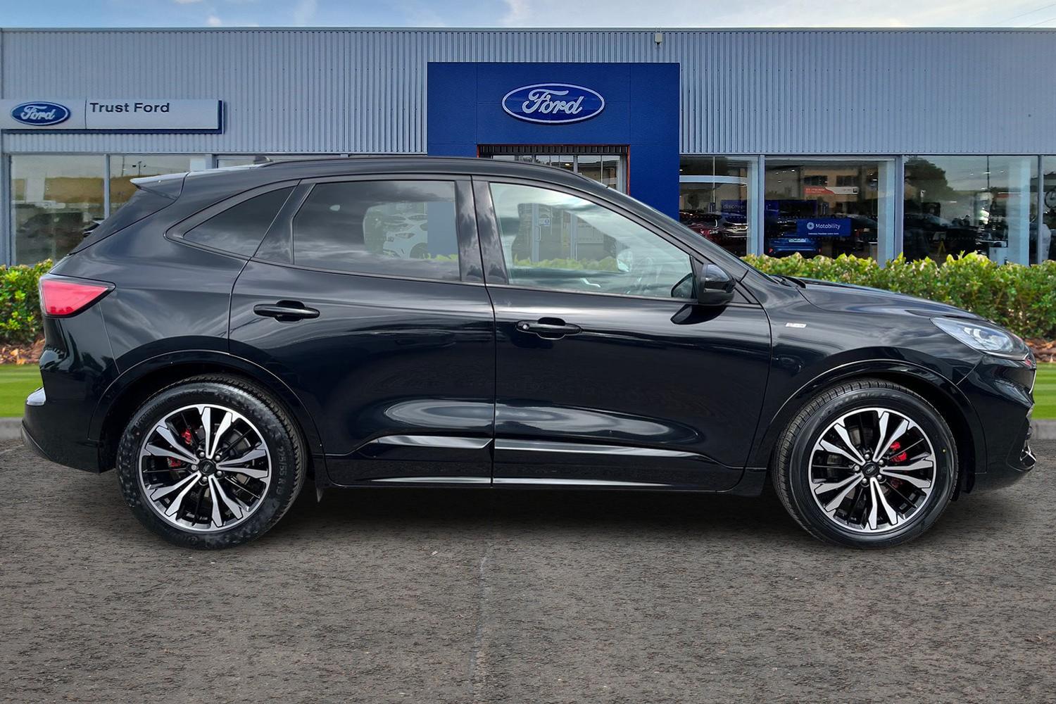 Ford KUGA Photo 2