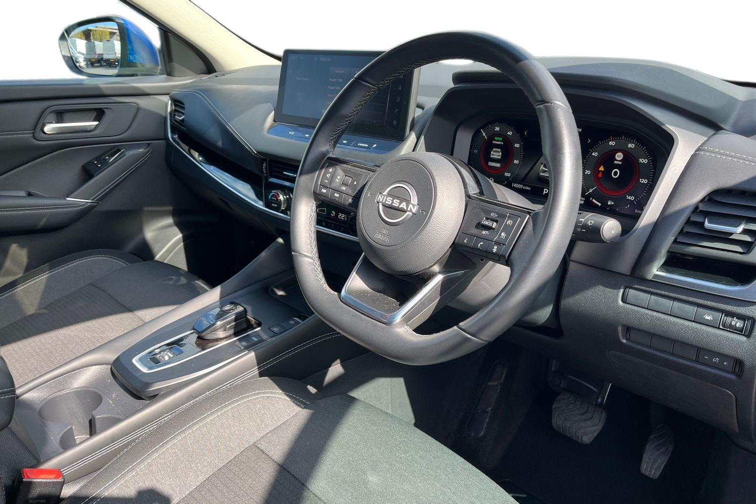 Nissan QASHQAI Photo 8