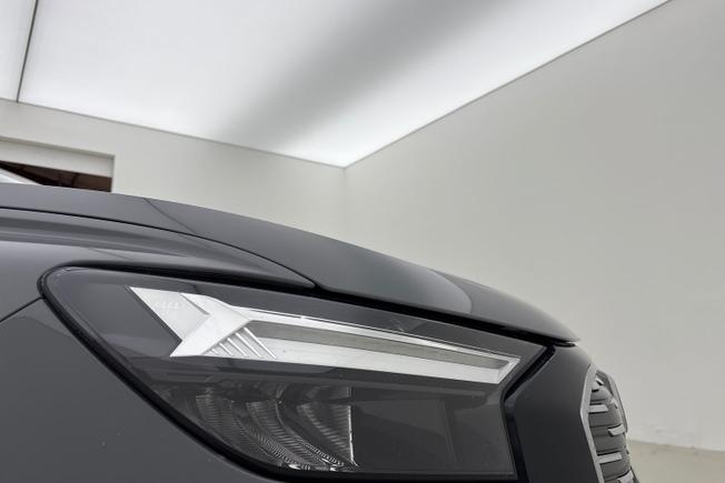 Audi Q4 Photo 19