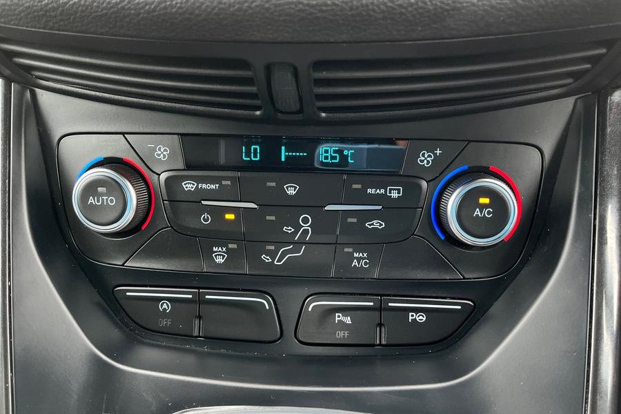 Ford KUGA Photo autoimg-3a383e69d39709e0b9ee86027c96e5cc9e3010c3.jpg