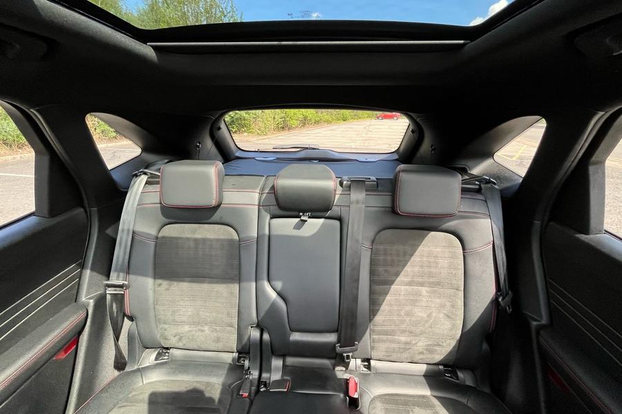 Ford KUGA Photo autoimg-3a38d32d3345513afaab875350c4e88286e0ade0.jpg