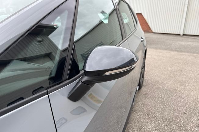 CUPRA Born Photo 28