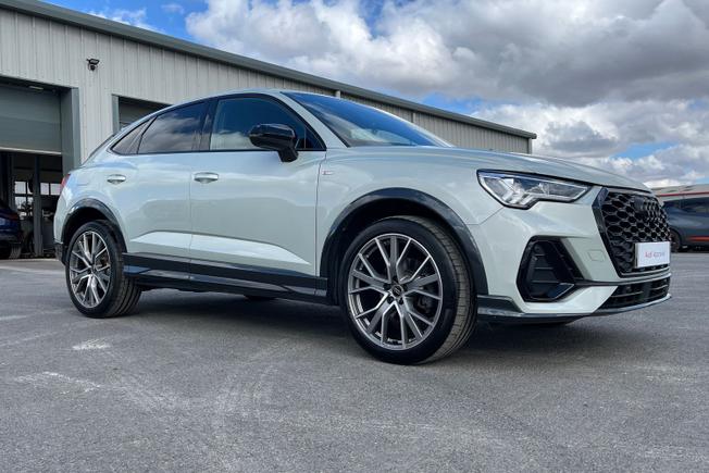 Audi Q3 Photo 23