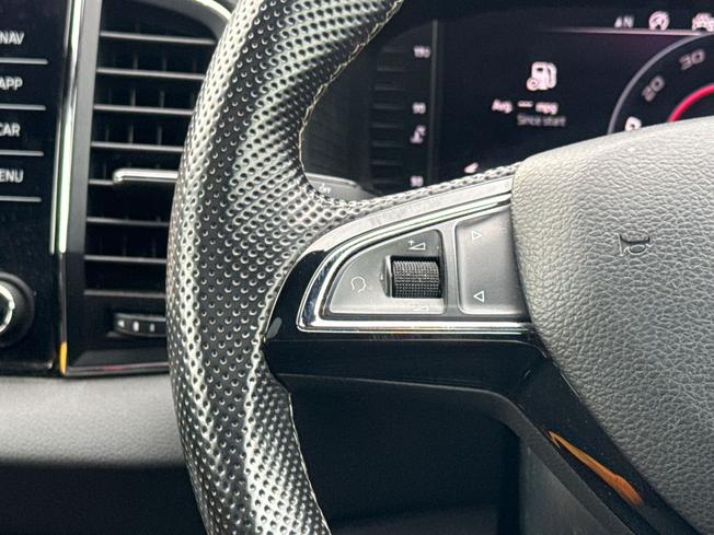ŠKODA Karoq Photo 16