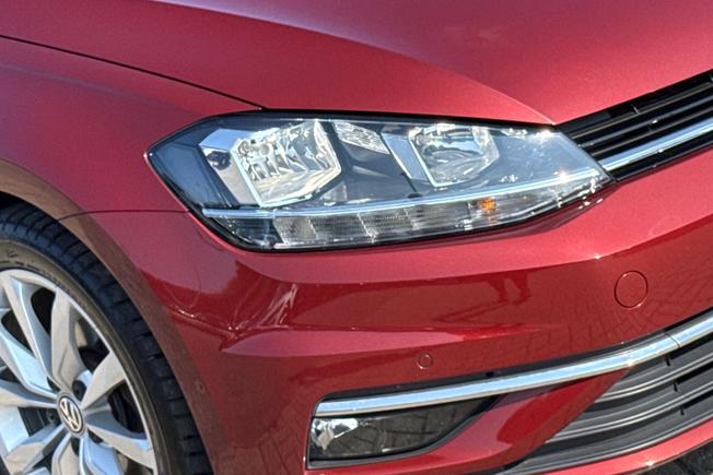 VOLKSWAGEN Golf Photo 19