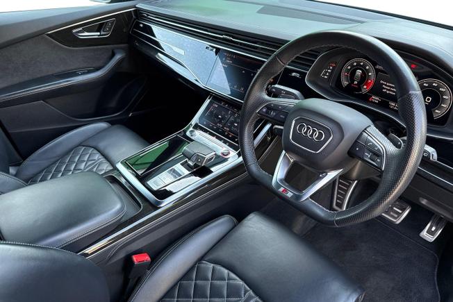 AUDI Sq8 Photo 6