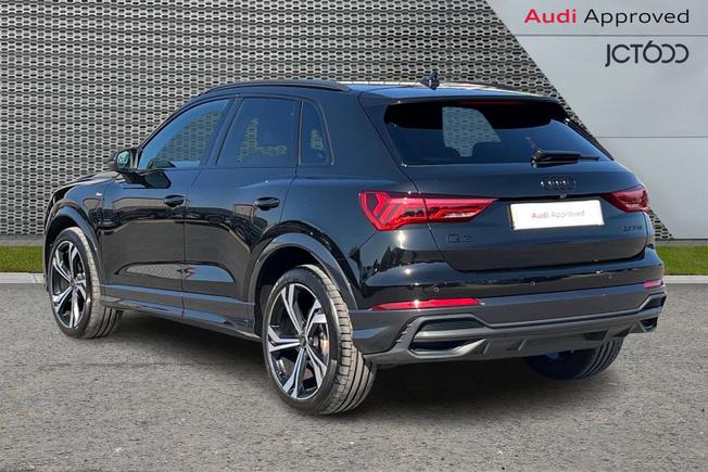 AUDI Q3 Photo 3