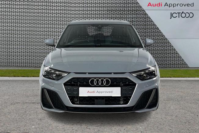 AUDI A1 Photo 8