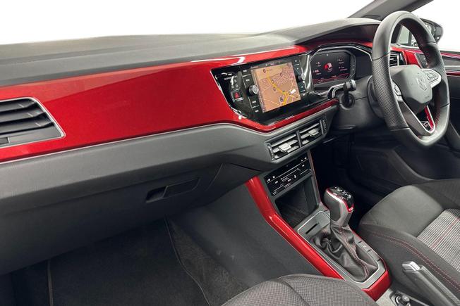 VOLKSWAGEN Polo Photo 2